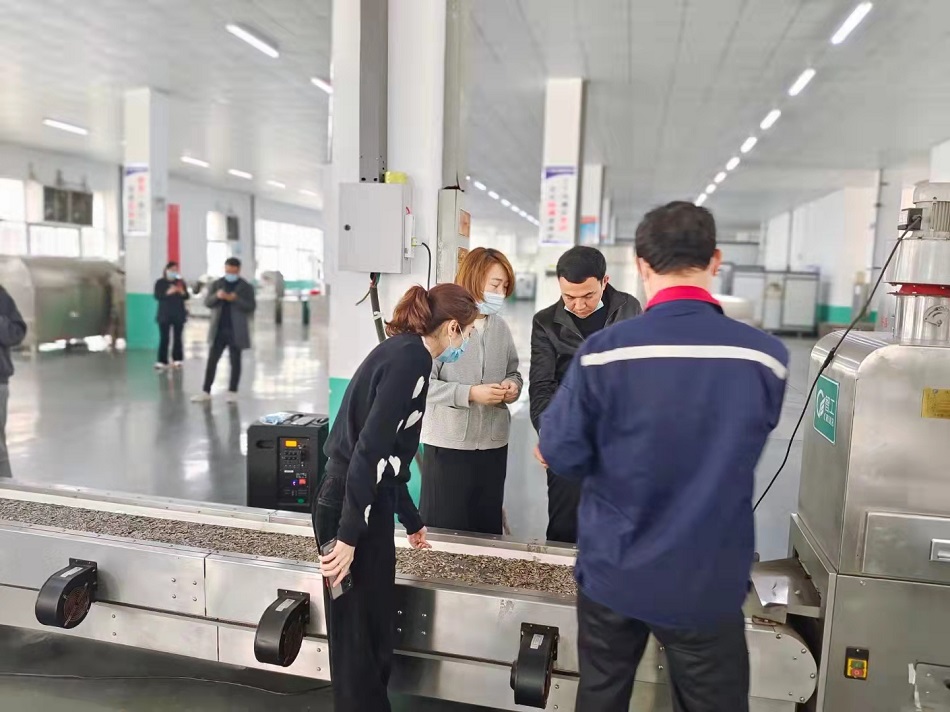流水線電磁炒貨機 流水線電磁炒貨機